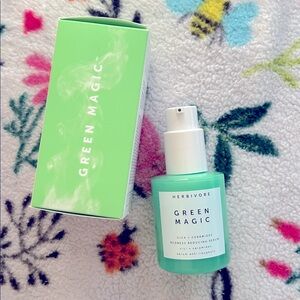 NWT Herbivore Green Magic Cica + Ceramides Redness-Reducing Serum